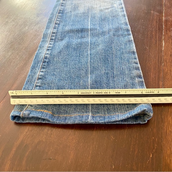 7 for all Mankind size 27 button fly - Picture 7 of 8
